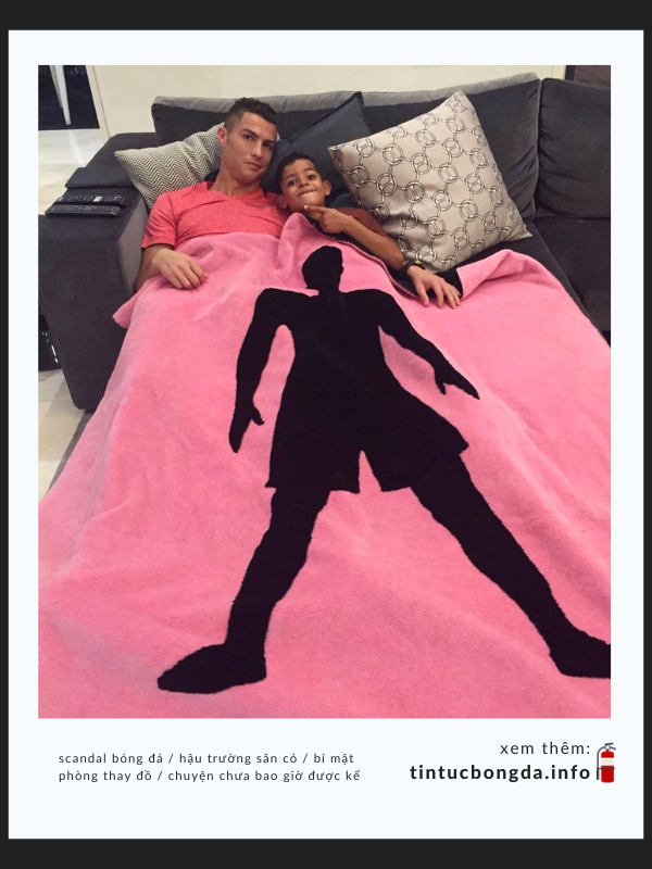 Ronaldo đi ngủ cùng con trai